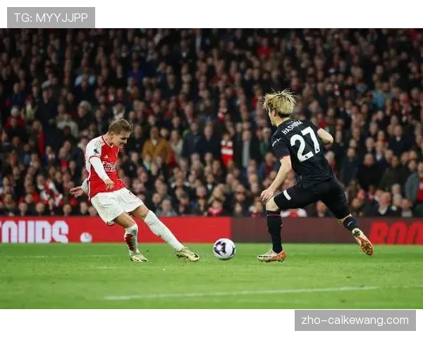 阿森纳对阵卢顿全场21脚打门只进1球，暴露进攻结构硬伤